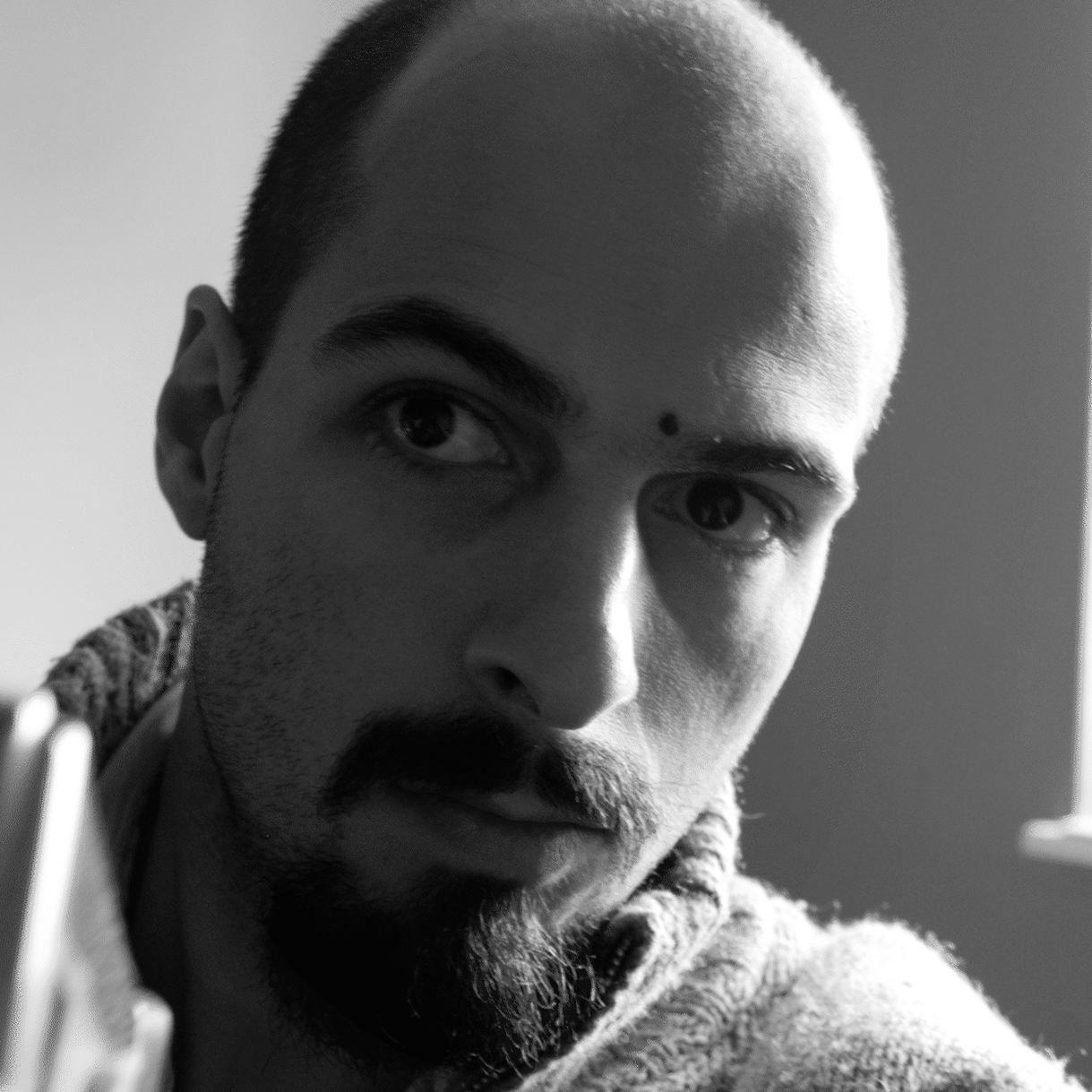 Daniel Miller  - Pluralsight course - Multi-pass Rendering with V-Ray and Maya